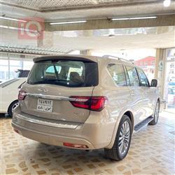 Infiniti QX80